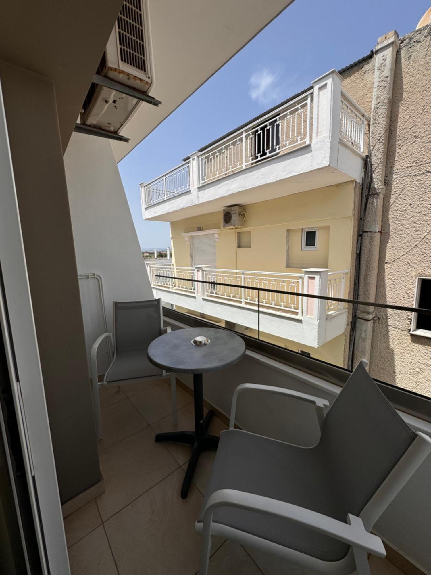 Villa Hara Suites Paralía エクステリア 写真