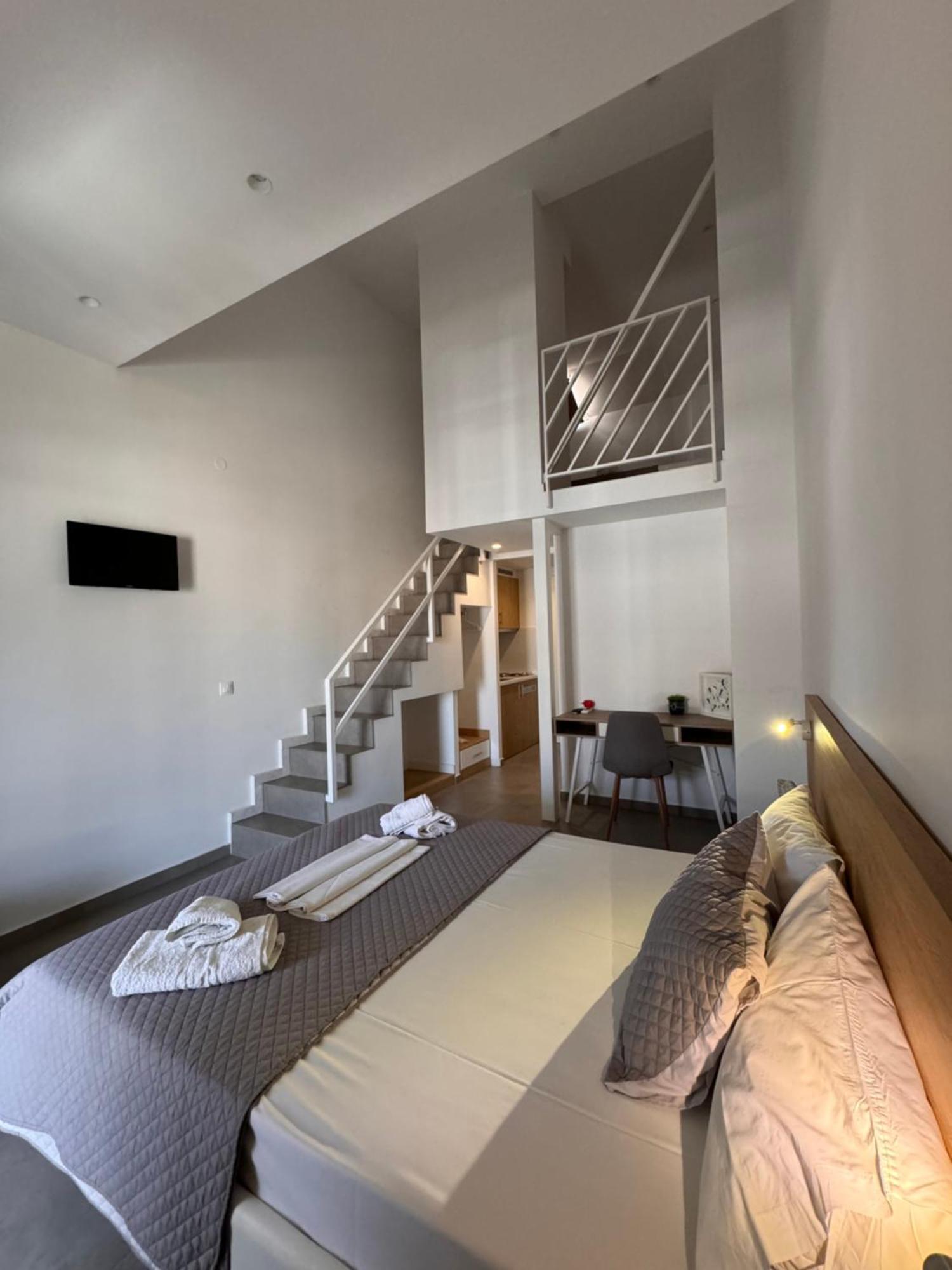 Villa Hara Suites Paralía エクステリア 写真