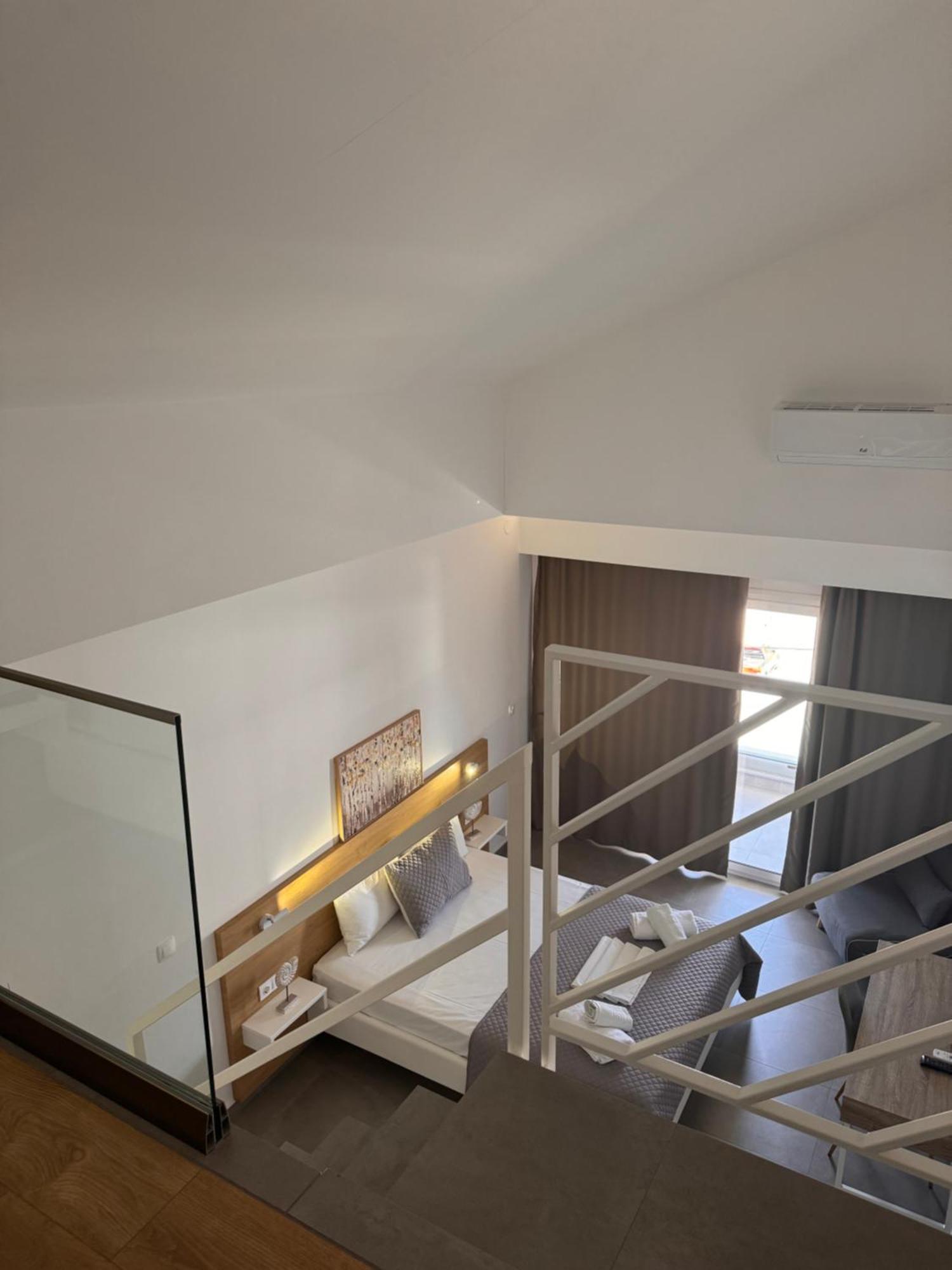 Villa Hara Suites Paralía エクステリア 写真